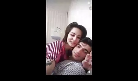 三个完美的女孩在泄漏模式